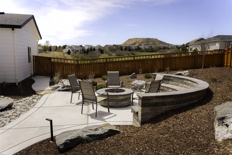 Fire-pit patio and seat walls